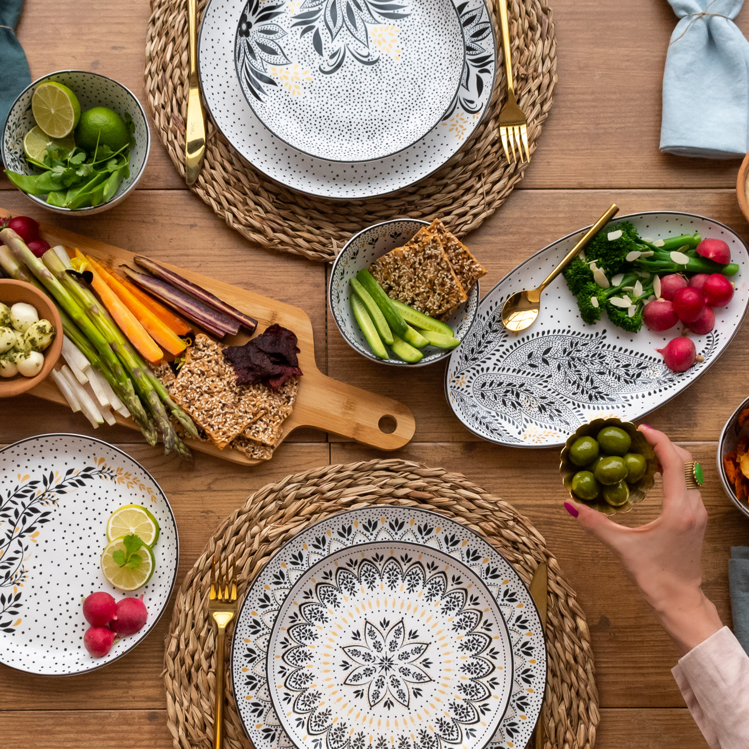 Large oval platter top